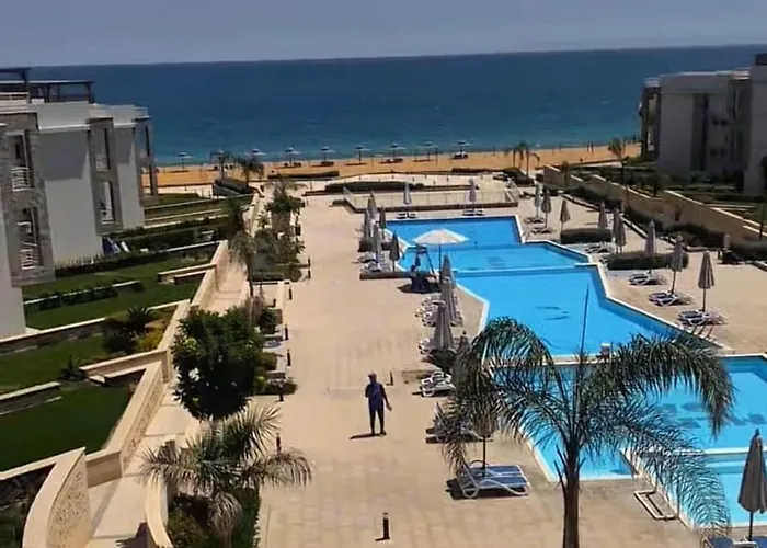Cozy Sea View Near And Pools Apartment Ain Sukhna