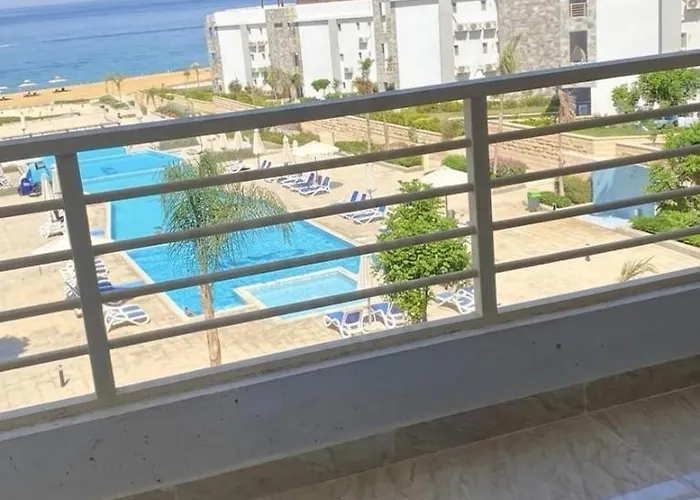 Cozy Sea View Near And Pools Apartment *